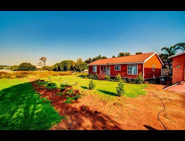 FARM FOR SALE IN BREDELL